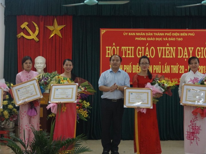 Hoi-thi-giao-vien-day-gioi-cap-thanh-pho-lan-thu-XX.jpg